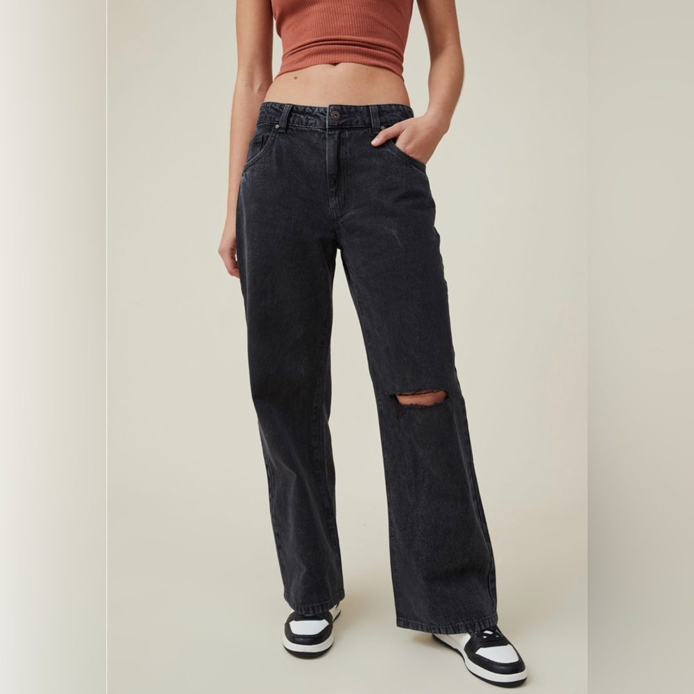 **NEVER WORN** Brand:Cotton On, Low rise, Black, SIZE 10, women jeans.